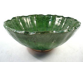 Barbed Rim Green Glazed Bowl