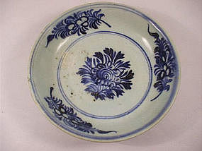 Blue & White Saucer Dish ( 15th Century )