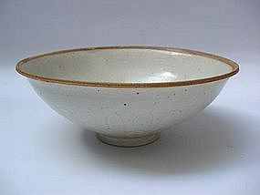 A Cream White Glazed Bowl