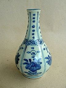 Late Ming Blue & White "Kraak" Style Bottle Vase