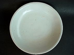 A Finely Ming Dynasty 15th Century White Glaze Dish