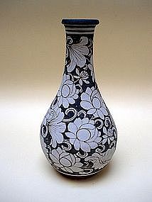 A Superbly  Museum Quality 'Cizhou' Bottle Vase