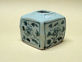 A Yuan Dynasty B/W Square Form Jar