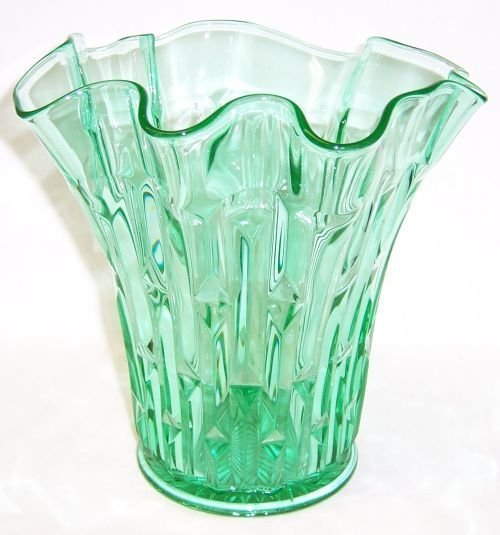 Central Glass Green No. 2010 FRANCES 10 Inch RUFFLED TOP VASE