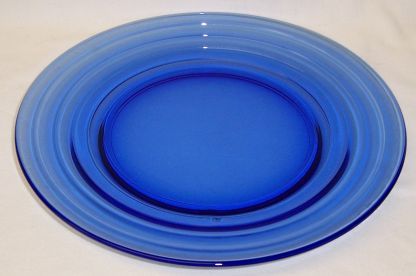 Hazel Atlas Cobalt MODERNTONE 8 7/8 Inch LUNCHEON or DINNER PLATE