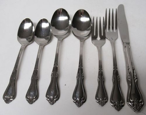 Oneida Stainless BRIARWOOD 7-Pcs Flatware, 1-Knife, 2-Forks, 4-Spoons