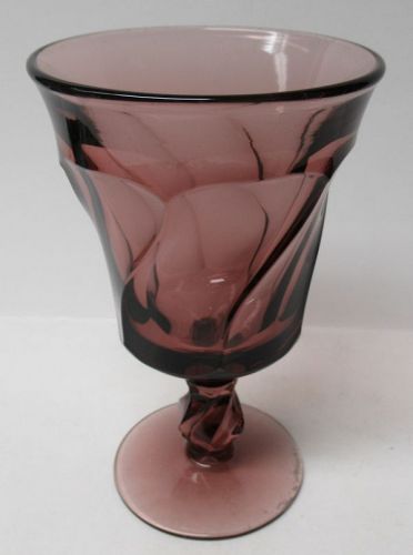 Fostoria Glass Amethyst JAMESTOWN 5 3/4 In 8 Ounce WATER GOBLET