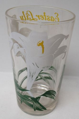 Boscul Vintage White EASTER LILY 5 In PEANUT BUTTER Glass