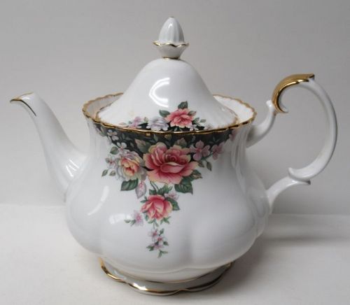 Royal Albert England 1991 China CONCERTO 6 Cup TEAPOT with LID