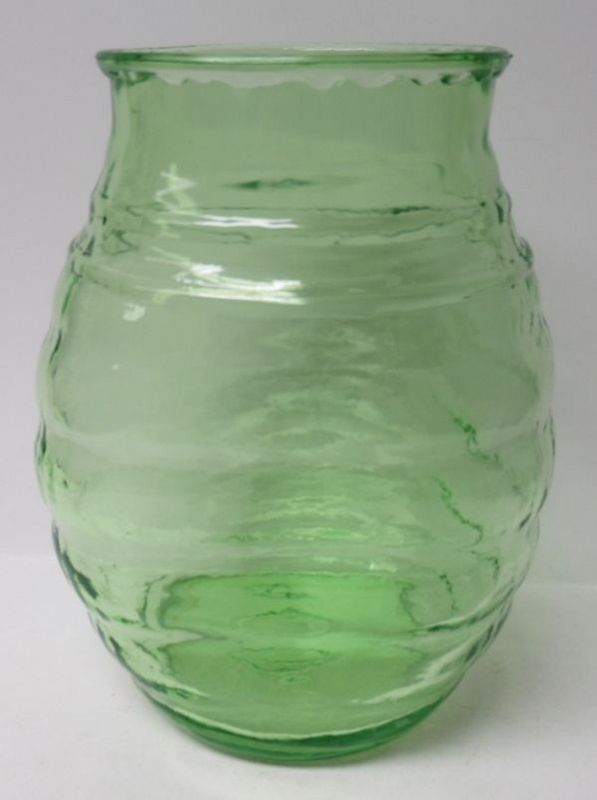 Consolidated Glass Green CATALONIA 8 Inch 3 Sided PINCH VASE