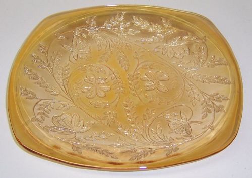 Jeannette FLORAGOLD LOUISA 8 1/2 Inch Square DINNER PLATE