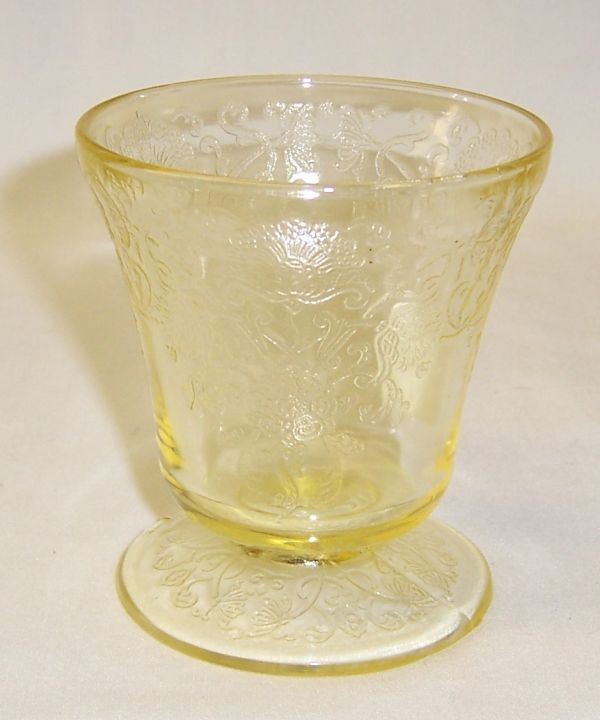 Hazel Atlas Yellow FLORENTINE 2 POPPY 2 3 1/4 In SQUATTY JUICE GLASS