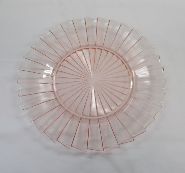 Jeannette Depression Glass Pink SIERRA PINWHEEL 9 In DINNER PLATE