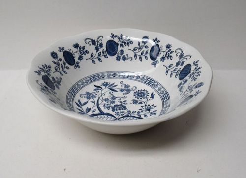 Enoch Wedgwood Tunstall BLUE ONION 8 1/2 Inch ROUND SERVING BOWL