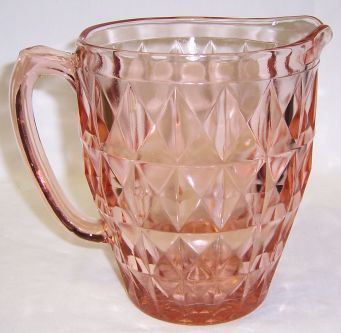 Jeannette Pink WINDSOR DIAMOND 6 5/8 Inch 32 Ounce WATER PITCHER
