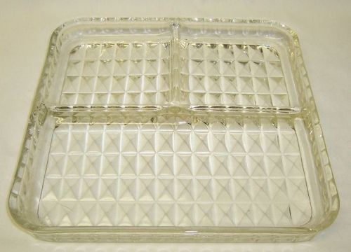 Jeannette Crystal WINDSOR DIAMOND 8 1/4 In Square 3-Part RELISH TRAY