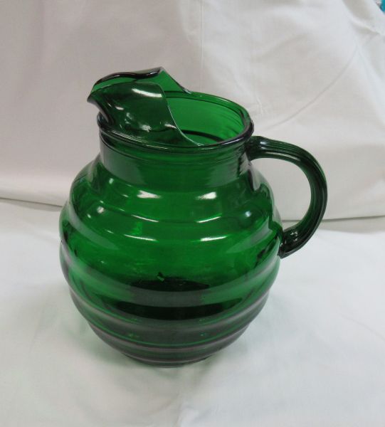 Anchor Hocking Forest Green RIPPLE WHIRLEY TWIRLEY 9&quot; ICE LIP PITCHER