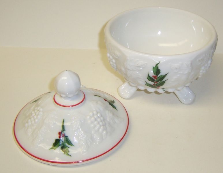 Westmoreland Milk Glass PANELED GRAPE 3 Footed HOLLY CANDY DISH w/LID
