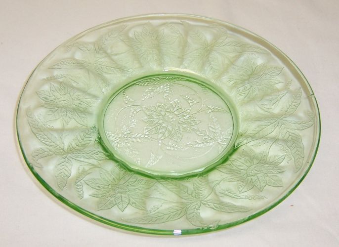 Jeannette Depression Glass Green FLORAL POINSETTIA 6 In DESSERT PLATE