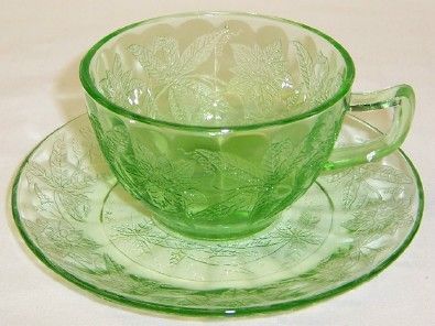 Jeannette Green FLORAL POINSETTIA Tea or Coffee CUP and SAUCER
