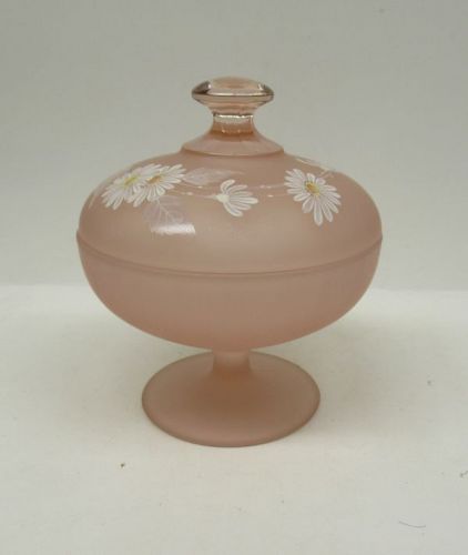 Westmoreland Pink Frost hp DAISIES Footed CANDY DISH with LID, O.Label