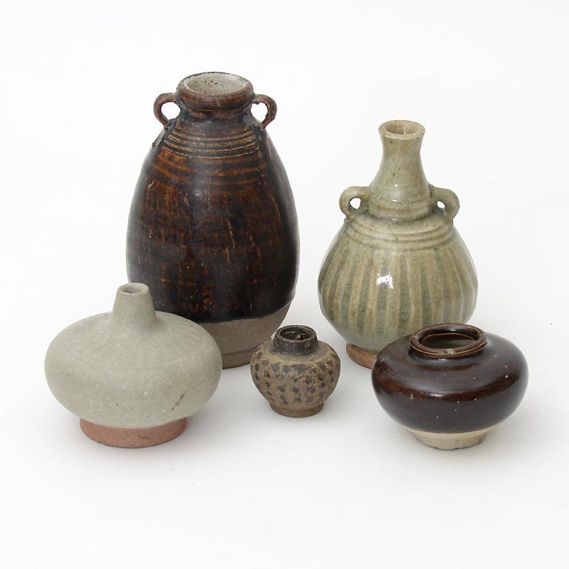 Lot of 5 Antique Thai Ceramics w. Celadon &amp; Brown Glaze, c. 17 th C.