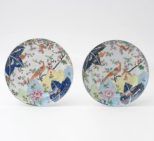 A Pair of Chinese Export Plates w. "Tobacco Leaf" Pattern, 19th C.