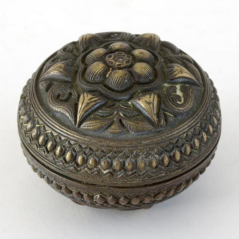 Sumatran Bronze Betel Lime Box, Malay Archipelago c. 1900