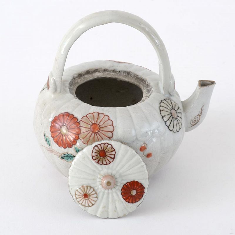 Early Japanese Kakiemon Style Porcelain Teapot with Chrysanthemum.