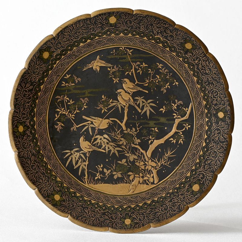 Signed Japanese Bronze Plate w. Kacho in Gold Lacquer, Meiji.