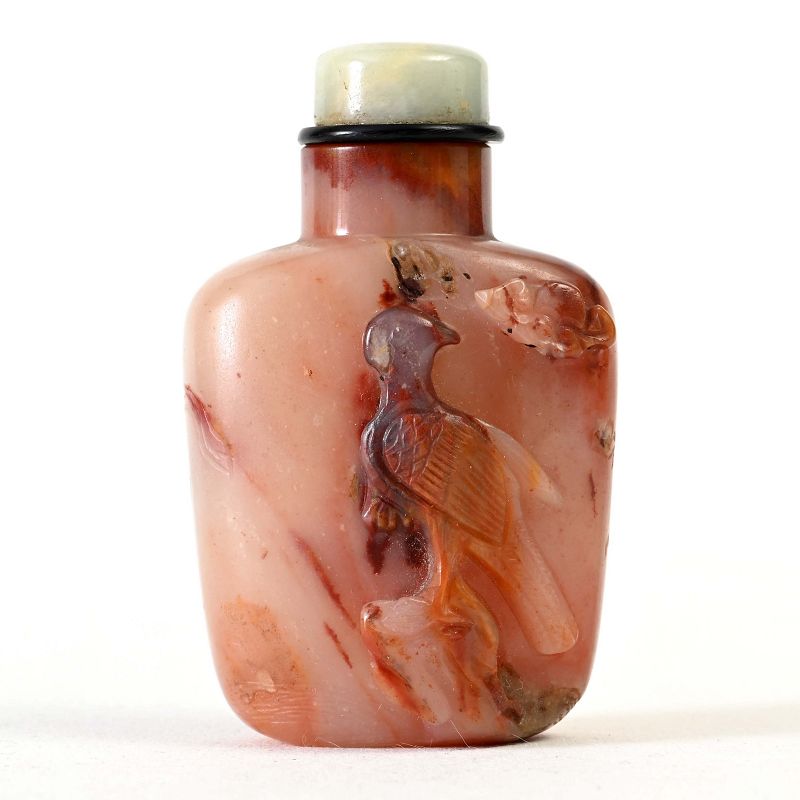 Chinese Agate Snuff Bottle - Zentner Collection