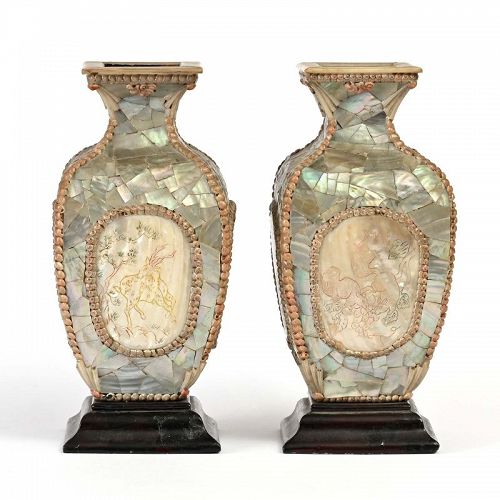 A Pair Chinese Shellwork Mother-of-Pearl Vases, 1. Half 20th C.