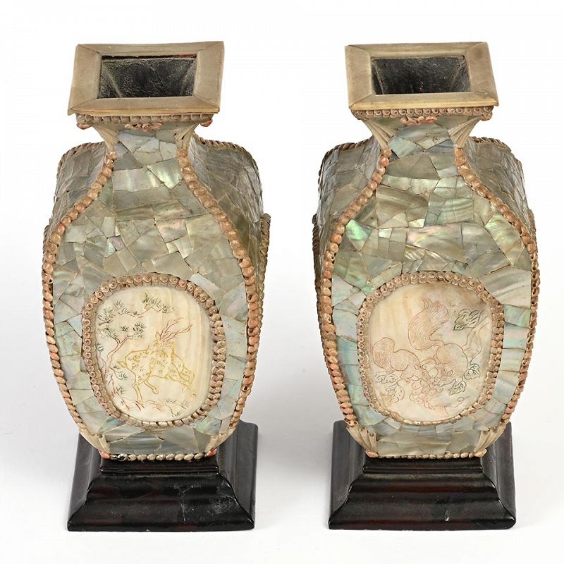 A Pair Chinese Shellwork Mother-of-Pearl Vases, 1. Half 20th C.