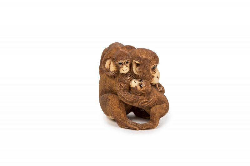 Japan ivory monkeys group and longevity peach netsuke - Meiji