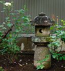 Stone Lantern Ishi-doro Ikekomi-gata Early-Edo 17 c.