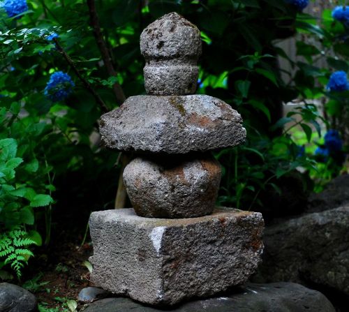 Stone Gorinto 5-Tiered Stupa Pagoda Muromachi 15/16 c.