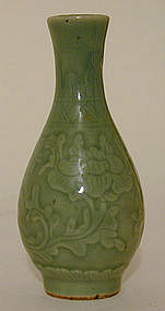 A Chinese Celedon Vase, Song Dynasty