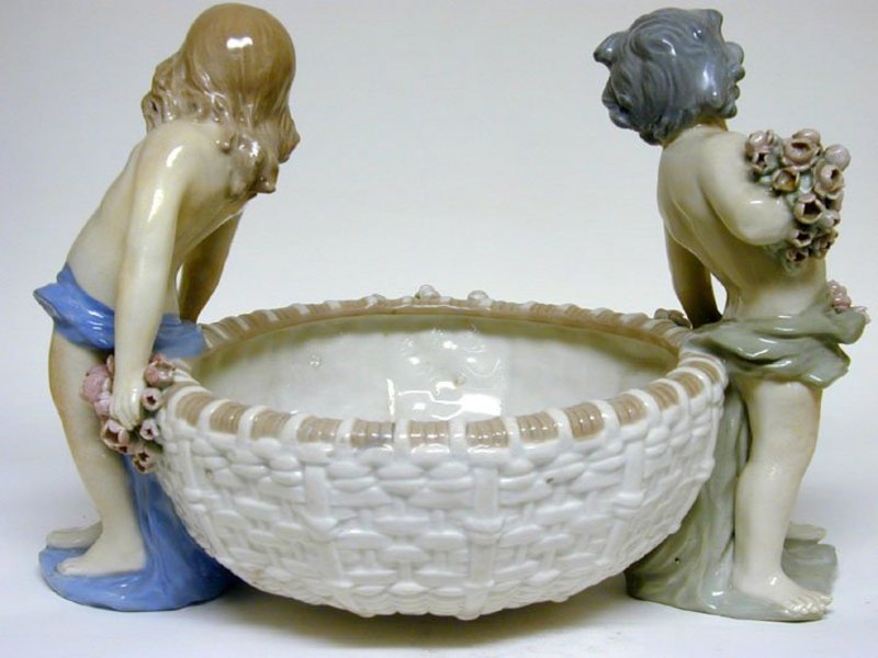 A Teplitz Amphora Art Pottery Centerbowl, c1920