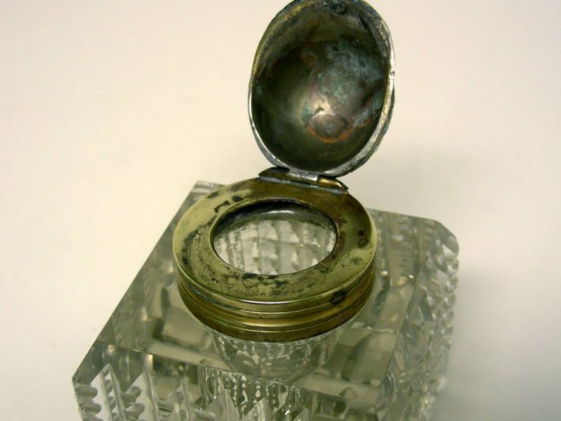 Vintage &quot;jockey Cap&quot; Inkwell With 
provenance