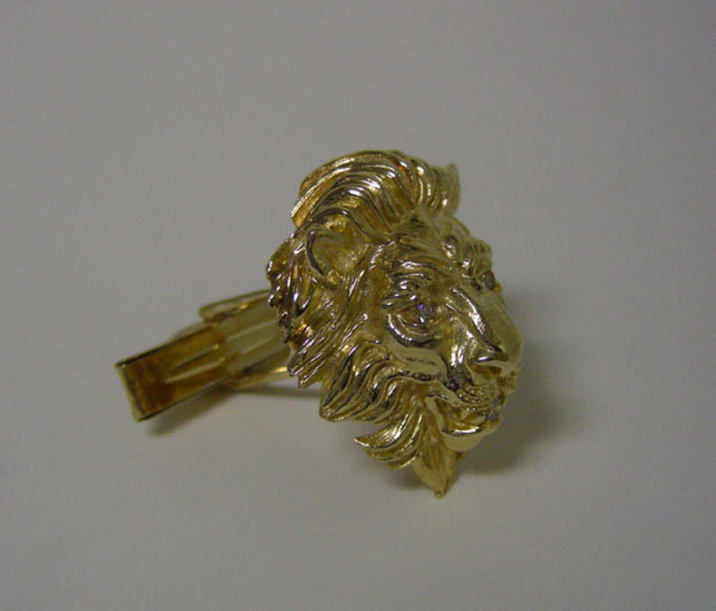 Vintage Gold And Diamond Lion Cufflinks 
and Tie 
pin