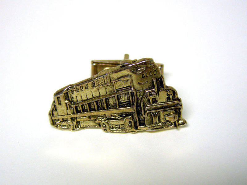 Vintage Gold Plate Alco Train-form 
cufflinks