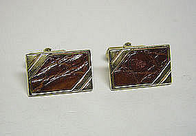 Vintage Gold Tone And Croc Toggle Back 
cuff Links