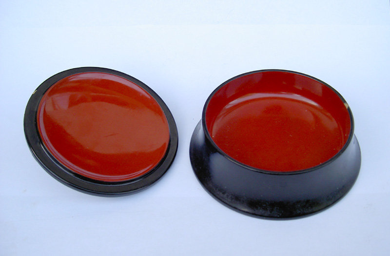 Japanese Ryukyu lacquer ware lidded box