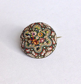 Italian circular micro mosaic pin, 19th century