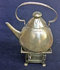 Jugendstil brass teapot & a Jan Eisenlöffel burner, c 1900-1910