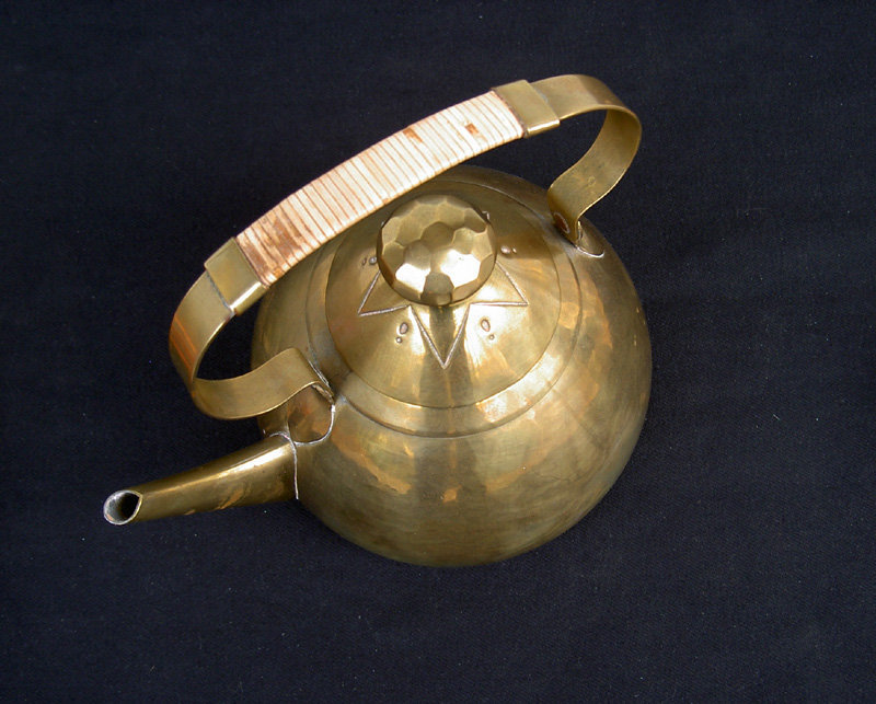 Jugendstil brass teapot &amp; a Jan Eisenlöffel burner, c 1900-1910
