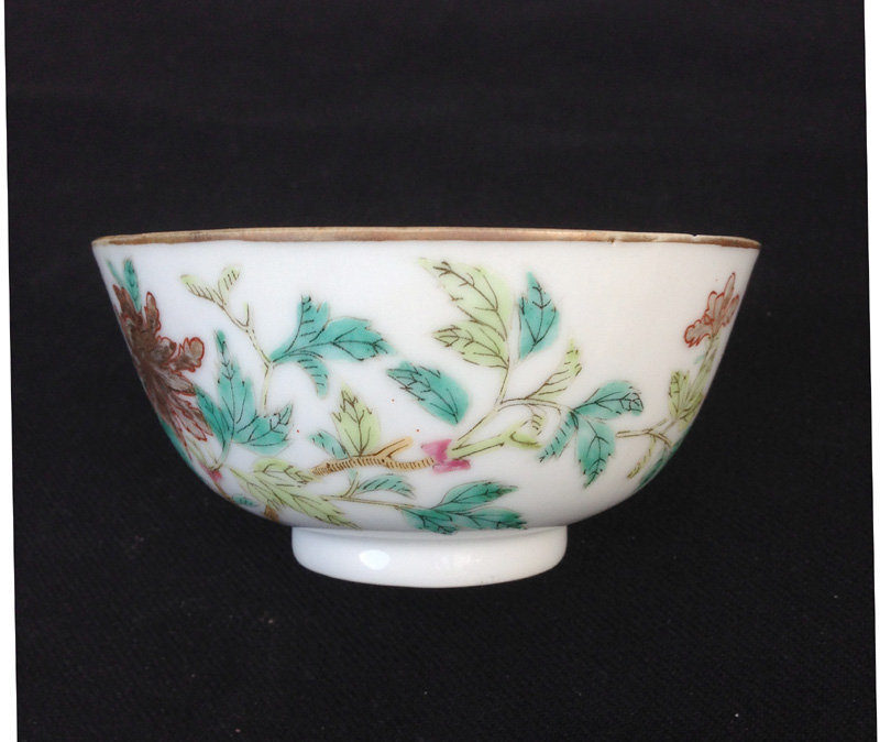 Chinese bowl with Peony and auspicious sign, late 19th century