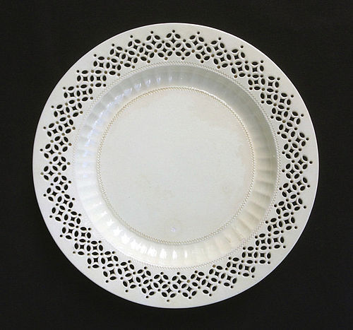 Leeds creamware pierced plate, 18th century