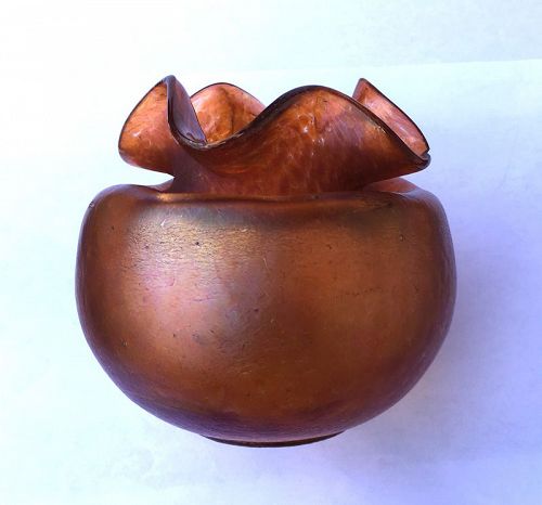 Bohemian Loetz or Kralik ciselé pinched vase