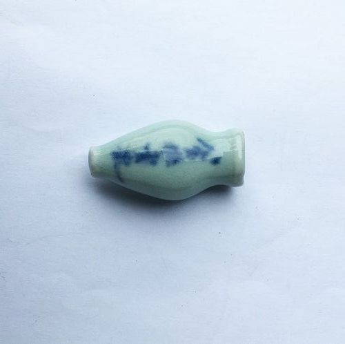 Blue and white Qianlong miniature medicine bottle